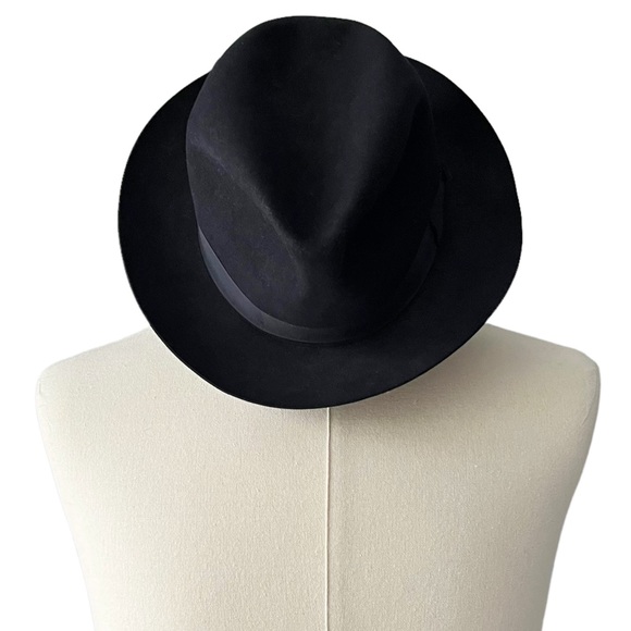 Bergdorf Goodman Handmade Fine Fur Felt FedoraLARGE 7 1/4